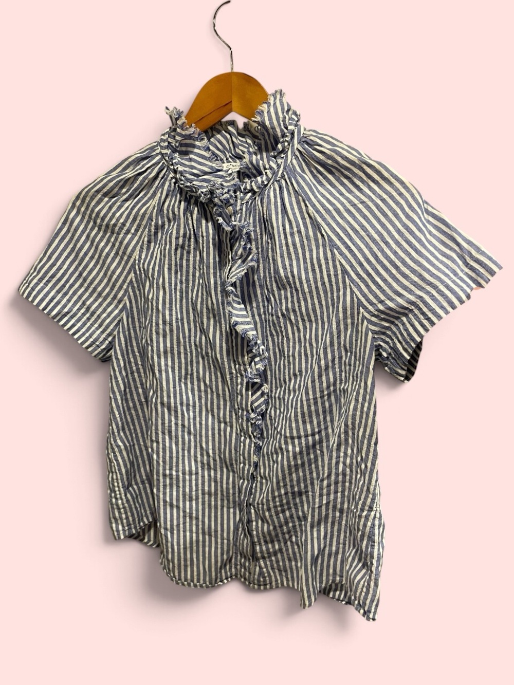 Cute Chicos classic ruffle raw collar button front blouse breezy poet